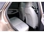 Land Rover Range Rover Evoque P300e AWD SE | Schuifkanteldak | Meridan Surround | Vol!