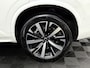 Volvo XC90 2.0 T8 Plug-in hybrid AWD Plus Dark Facelift 7P Panoramadak, 360 Camera, Harman/Kardon, Winterpakket, Memory stoelen, Head-up display, Elektrische achterklep, Cruise control adaptief
