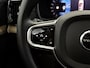 Volvo XC90 2.0 T8 Plug-in hybrid AWD Plus Dark Facelift 7P Panoramadak, 360 Camera, Harman/Kardon, Winterpakket, Memory stoelen, Head-up display, Elektrische achterklep, Cruise control adaptief