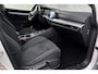Volkswagen Golf 1.0 eTSI Life Business | Schuif-/kanteldak | Stoelverwarming