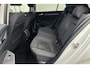 Volkswagen Golf 1.0 eTSI Life Business | Schuif-/kanteldak | Stoelverwarming