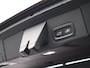 Volvo XC60 T8 AWD Plug-in hybrid Ultra Dark / Luchtvering / Bowers & Wilkins / Trekhaak / Panoramadak / 21"velgen / Gelaagde zijruiten / Privacy Glass