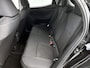 Toyota Yaris 1.5 Hybrid 115 Dynamic Comfort Pack | BTW voertuig | Dodehoek detectie | Stoel+stuurverwarming | Parkeersensoren voor+achter | Draadloze telefoonlader | Navigatie | Apple CarPlay/Android Auto |