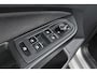 Volkswagen Golf 1.5 TSI Life Business | Schuif-/kanteldak | Stoelverwarming | LED koplampen