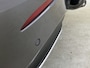 Mercedes-Benz A-klasse 250 e AMG Nightpakket | Panoramadak | Trekhaak | Alarm | Sfeerverlichting | Keyless Go | Stuur en Stoelverwarming | CarPlay | Inclusief 24 maanden Mercedes-Benz Certified garantie voor Europa.