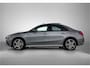 Mercedes-Benz A-klasse 250 e AMG Nightpakket | Panoramadak | Trekhaak | Alarm | Sfeerverlichting | Keyless Go | Stuur en Stoelverwarming | CarPlay | Inclusief 24 maanden Mercedes-Benz Certified garantie voor Europa.