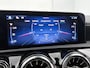 Mercedes-Benz A-klasse 250 e AMG Nightpakket | Panoramadak | Trekhaak | Alarm | Sfeerverlichting | Keyless Go | Stuur en Stoelverwarming | CarPlay | Inclusief 24 maanden Mercedes-Benz Certified garantie voor Europa.