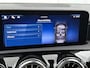 Mercedes-Benz A-klasse 250 e AMG Nightpakket | Panoramadak | Trekhaak | Alarm | Sfeerverlichting | Keyless Go | Stuur en Stoelverwarming | CarPlay | Inclusief 24 maanden Mercedes-Benz Certified garantie voor Europa.