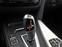 BMW 4-Serie Gran Coupe 418i M Sport Automaat (SCHUIFDAK, M PAKKET, GROOT NAVI, HARMAN/KARDON, STOELVERWARMING, GETINT GLAS, SPORTSTOELEN, PARKEERSENSOREN, NIEUWE APK, NIEUWSTAAT)