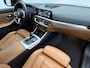 BMW 3-Serie 330e M-Sport | 19 Inch | Trekhaak | Schuif-Kanteldak | Head Up Display | Leer | Assisted Driving