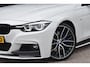 BMW 3-Serie Touring 318i M Sport Edition '19 LED M pakket Leder Clima Navi M Performance Inruil mogelijk