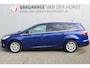 Ford Focus Wagon 1.0-125pk EcoBoost Edition Plus. Nette, goed onderhouden Ford Focus wagon. Autm. airco dual, voorraamverwarming, side assist, trekhaak, cruise control, navigatie, telefoonvoorb., metallic lak, LM wielen, parkeersensoren v+a etc.