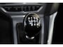 Ford Focus Wagon 1.0-125pk EcoBoost Edition Plus. Nette, goed onderhouden Ford Focus wagon. Autm. airco dual, voorraamverwarming, side assist, trekhaak, cruise control, navigatie, telefoonvoorb., metallic lak, LM wielen, parkeersensoren v+a etc.