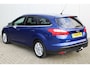 Ford Focus Wagon 1.0-125pk EcoBoost Edition Plus. Nette, goed onderhouden Ford Focus wagon. Autm. airco dual, voorraamverwarming, side assist, trekhaak, cruise control, navigatie, telefoonvoorb., metallic lak, LM wielen, parkeersensoren v+a etc.