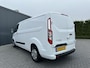 Ford Transit Custom 2.0 TDCI / L2H1 / 1e EIG. / CAMERA / CARPLAY / AIRCO / CRUISE / VOORRUITVERW / 3 ZITS / PDC / 2.800 KG AHG