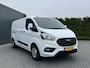 Ford Transit Custom 2.0 TDCI / L2H1 / 1e EIG. / CAMERA / CARPLAY / AIRCO / CRUISE / VOORRUITVERW / 3 ZITS / PDC / 2.800 KG AHG