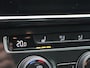 Volkswagen Golf 1.0 TSI 115 pk Comfortline Business | Trekhaak | ACC | Navigatie | App Connect | Climate Control | Stoelverwarming |