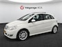 Mercedes-Benz B-klasse 200 // PANORAMADAK // PDC VOOR&ACHTER // AIRCO // TREKHAAK // CRUISE //