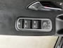 Mercedes-Benz A-klasse 180 Business Solution AMG | AMG-Line In en Exterieur | Sfeerverlichting | Navigatie | Achteruitrijcamera | Inclusief 24 maanden MB Certified garantie voor Europa.