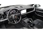 Porsche Cayenne 4.0 Turbo E-Hybrid | Burmester 3D | PCCB | Stoelventilatie | Head-up | Panoramadak | Carbon | Sportuitlaat | Trekhaak