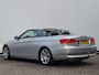 BMW 3-Serie Cabrio 320i Spring Trekhaak Leer Nav/Cruise Xenon Memory Orig.NL Voll.Onderhouden!