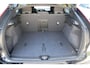 Volvo EC40 Single Motor Plus Europa 70 kWh Adaptieve Cruise Control | Pilot Assist | Harman/Kardon Premium Audiosysteem | Keyless Entry | Elektrische Achterklep | Glazen Panoramadak | Stuurverwarming | Stoelverwarming | Elektrische voorstoelen