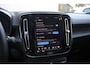 Volvo EC40 Single Motor Plus Europa 70 kWh Adaptieve Cruise Control | Pilot Assist | Harman/Kardon Premium Audiosysteem | Keyless Entry | Elektrische Achterklep | Glazen Panoramadak | Stuurverwarming | Stoelverwarming | Elektrische voorstoelen