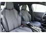 Peugeot 208 1.2 Hybrid 145 e-DCS6 GT | Cruise control adaptief met Stop&Go | Camera voor & achter | Stof/kunstlederen bekleding | Climate control | 3D i-cockpit | Apple Carplay/Android Auto | DAB | Navigatie full map