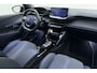 Peugeot 208 1.2 Hybrid 145 e-DCS6 GT | Cruise control adaptief met Stop&Go | Camera voor & achter | Stof/kunstlederen bekleding | Climate control | 3D i-cockpit | Apple Carplay/Android Auto | DAB | Navigatie full map