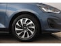 Ford Focus 1.0 EcoBoost Hybrid Titanium Style Winter Pack Keyless Navigatie Achteruitrijcamera Carplay Android Clima Stuur & Stoelverwarming All season banden!