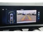 Mercedes-Benz A-klasse 180 AMG Line Night Pakket Automaat Panoramadak 19 inch Keyless Sfeerverlichting Burmester Carplay Navigatie Camera Half Leder Stoelverwarming NAP! Dealer onderhouden!