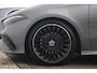Mercedes-Benz A-klasse 180 AMG Line Night Pakket Automaat Panoramadak 19 inch Keyless Sfeerverlichting Burmester Carplay Navigatie Camera Half Leder Stoelverwarming NAP! Dealer onderhouden!