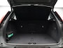 Volvo XC40 2.0 B4 Plus Dark / Pan. dak / Trekhaak / Privacy glass / Nubuck / 360 camera