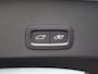 Volvo XC40 2.0 B4 Plus Black Edition / Trekhaak / Panoramadak / 360 Camera / Nubuck / Harman Kardon / Stoel+Stuurverwarming /