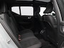 Volvo XC40 2.0 B4 Plus Black Edition / Trekhaak / Panoramadak / 360 Camera / Nubuck / Harman Kardon / Stoel+Stuurverwarming /