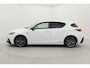 Lexus CT 200h F Sport Line | Navigatie | Stoelverwarming | LED | Keyless | Adaptive Cruise Control | Clima | Parkeersensoren achter | Camera | 17 inch | Rijstrooksensor | Bluetooth | Dakspoiler