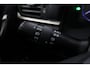Lexus CT 200h F Sport Line | Navigatie | Stoelverwarming | LED | Keyless | Adaptive Cruise Control | Clima | Parkeersensoren achter | Camera | 17 inch | Rijstrooksensor | Bluetooth | Dakspoiler