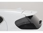 Lexus CT 200h F Sport Line | Navigatie | Stoelverwarming | LED | Keyless | Adaptive Cruise Control | Clima | Parkeersensoren achter | Camera | 17 inch | Rijstrooksensor | Bluetooth | Dakspoiler