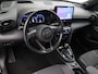 Toyota Yaris Cross 1.5 Hybrid 130 Launch Edition - ORIGNEEL NEDERLANDSE AUTO - VAN EERSTE EIGENAAR - 100% DEALER ONDERHOUDEN! - AFNEEMBARE TREKHAAK - PANORAMADAK - PARKEERSENSOREN VOOR EN ACHTER