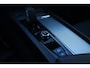 Volvo XC60 T6 Plug-in hybrid AWD Ultra Dark | Trekhaak | Panoramadak | Verwarmbare voorstoelen, achterbank en stuurwiel | 360 graden camera | Head-up display | Premium audio by Harman Kardon | Adaptieve cruise control | Keyless