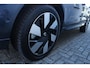 Volvo XC60 T6 Plug-in hybrid AWD Ultra Dark | Trekhaak | Panoramadak | Verwarmbare voorstoelen, achterbank en stuurwiel | 360 graden camera | Head-up display | Premium audio by Harman Kardon | Adaptieve cruise control | Keyless