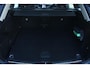 Volvo XC60 T6 Plug-in hybrid AWD Ultra Dark | Trekhaak | Panoramadak | Verwarmbare voorstoelen, achterbank en stuurwiel | 360 graden camera | Head-up display | Premium audio by Harman Kardon | Adaptieve cruise control | Keyless