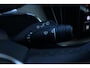 Volvo XC60 T6 Plug-in hybrid AWD Plus Dark | Panoramadak | Trekhaak | Head up display | 360 graden camera | Premium audio by Harman Kardon | Verwarmbare voorstoelen stuurwiel en achterbank