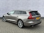 Volvo V60 2.0 T6 Twin Engine AWD Momentum Pro | Stoel/stuurverwarming | Trekhaak | Adapt. Cruise Control | 360 camera | Head-up display | Elektr. bestuurdersstoel + geheugen | Getint glas |