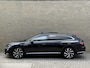 Volkswagen Arteon Shooting Brake 1.4 TSI eHybrid R-Line | Panoramadak | Lederen bekleding R-line sportstoelen | Memory/massage | 360 camera | Stoel&stuurverwarming | Virtual cockpit | Sfeerverlichting | Navigatie | Apple CarPlay | Keyless | DAB | Matrix-LED | Head up | Dodehoekdetectie | Lane assist | 19 inch velgen | Volledig dealeronderhouden