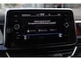 Volkswagen T-Roc 1.5 TSI R-Line Business+ 150PK / 110kW DSG, Door ons geleverd en onderhouden, panoramadak, trekhaak, R-Line in- en exterieur, 18" 'Nevada' LMV, privacy glas, keyless go & entry, elektrische achterklep, LED Matrix (IQ.Lights), dodehoekdetectie (Side Assist), achteruitrijcamera (rear view), navigatie, digital cockpit pro, elektrisch verstel-, verwarm- en inklapbare buitenspiegels, verwarmbare voorstoelen, verwarmbaar multifunctioneel lederen stuurwiel, Apple Carplay & Android Auto, adaptieve cruise control (ACC) met Travel Assist etc.