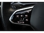 Volkswagen T-Roc 1.5 TSI R-Line Business+ 150PK / 110kW DSG, Door ons geleverd en onderhouden, panoramadak, trekhaak, R-Line in- en exterieur, 18" 'Nevada' LMV, privacy glas, keyless go & entry, elektrische achterklep, LED Matrix (IQ.Lights), dodehoekdetectie (Side Assist), achteruitrijcamera (rear view), navigatie, digital cockpit pro, elektrisch verstel-, verwarm- en inklapbare buitenspiegels, verwarmbare voorstoelen, verwarmbaar multifunctioneel lederen stuurwiel, Apple Carplay & Android Auto, adaptieve cruise control (ACC) met Travel Assist etc.