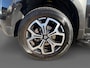 Dacia Duster 1.3 - 150PK TCe Tech Road | Trekhaak | 360 Camera | Stoelverwarming | Climate Control | Lichtmetalen Velgen | Sidebars | Elektrische Ramen & Spiegels | Licht & Regen Sensor |