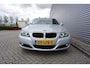 BMW 3-Serie 316i Business Line Airco / Navi / Cruise / Carplay / Parkeers. / Elektr. ramen / Lm velgen / NAP