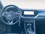 Kia Niro Hybrid 1.6 GDi DynamicLine | Climate control | 16 inch LM-velg | Navigatie | Trekhaak | Parkeercamera |